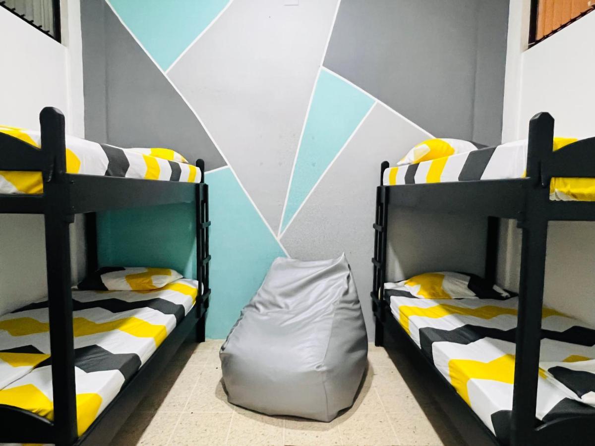 Hotel Adventure Lodge Jacó Екстериор снимка