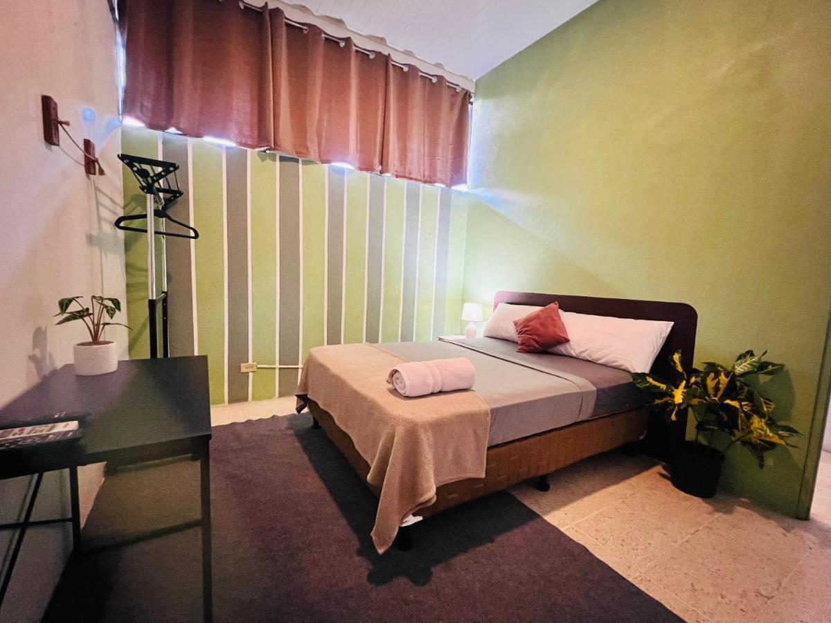 Hotel Adventure Lodge Jacó Екстериор снимка