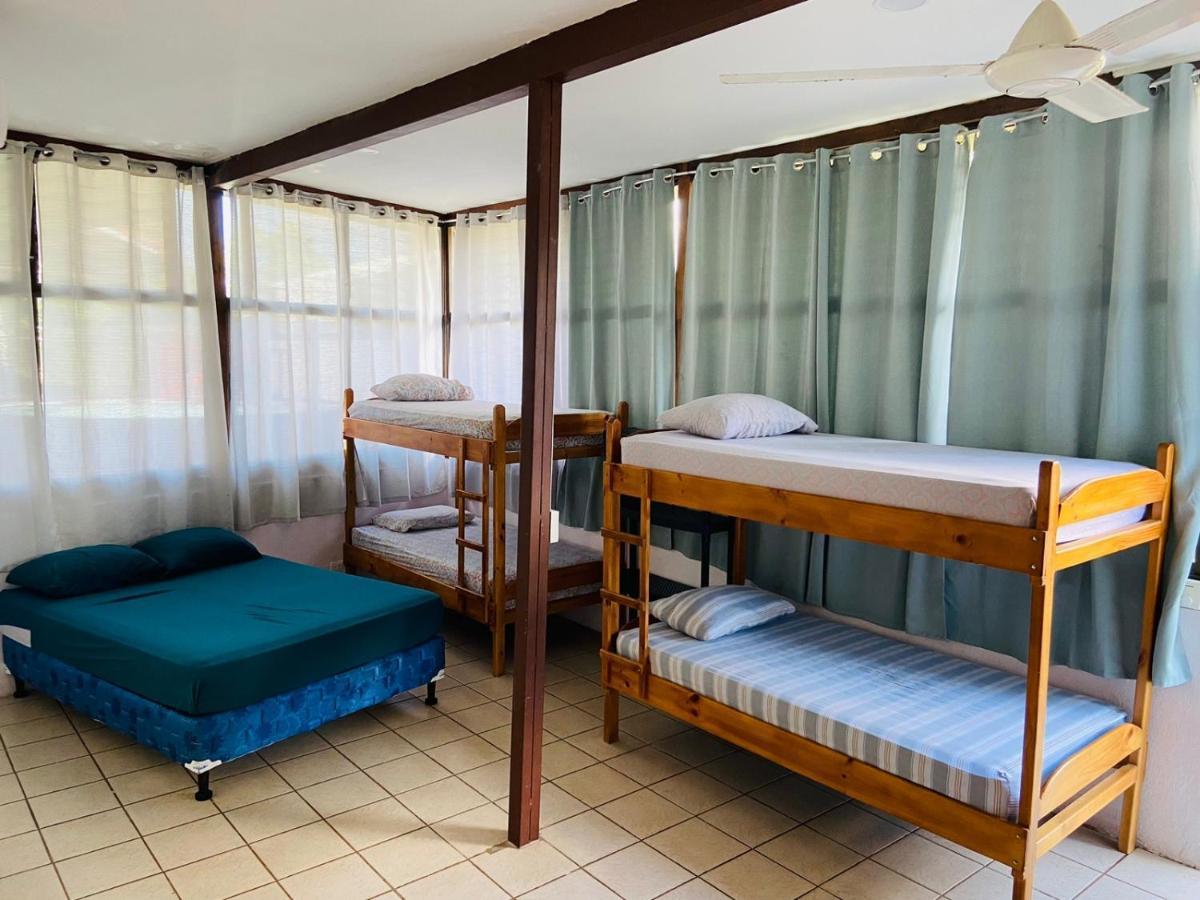 Hotel Adventure Lodge Jacó Екстериор снимка