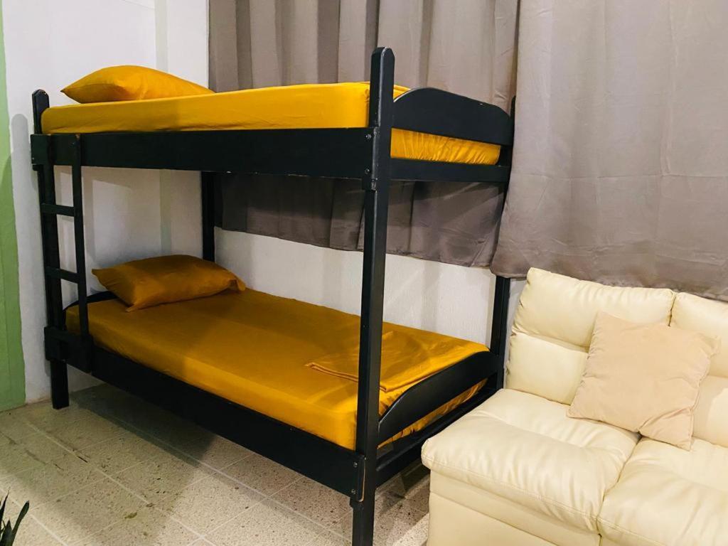 Hotel Adventure Lodge Jacó Екстериор снимка