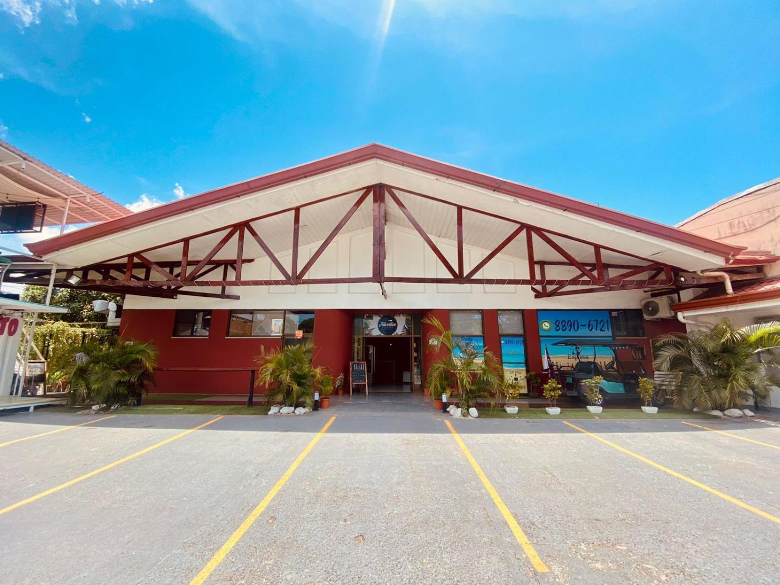 Hotel Adventure Lodge Jacó Екстериор снимка